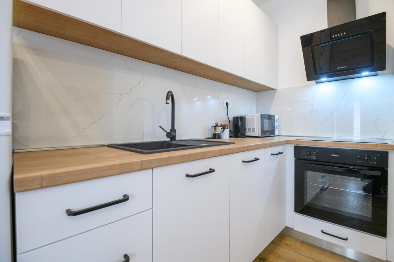 Emaro Apartmán *